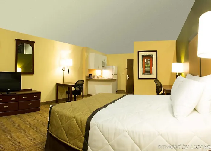 Extended America - - Biltmore Hotel